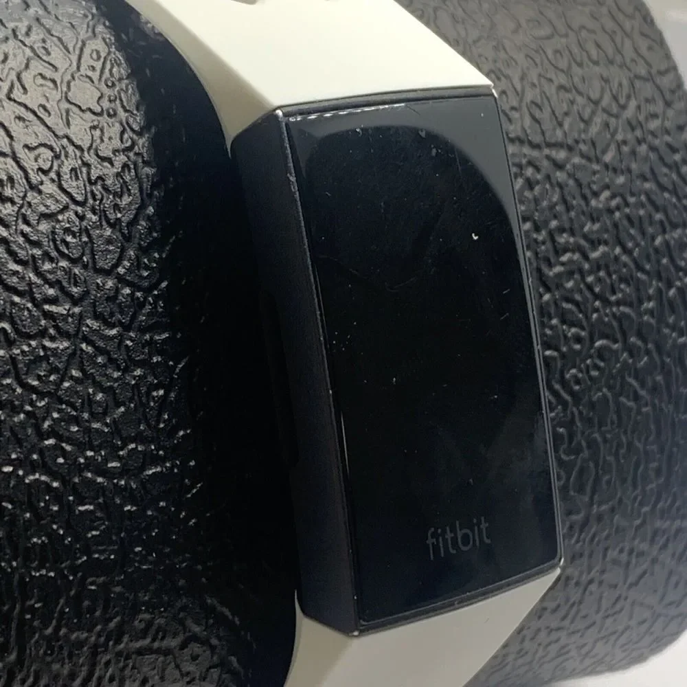 Fitbit Charge 3 FB410GMWT Unisex White Heart Rate Monitor Activity Tracker QU60
